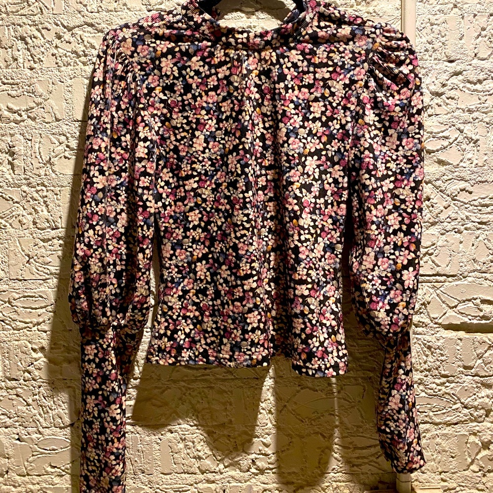 XS Code x mode fashion top!